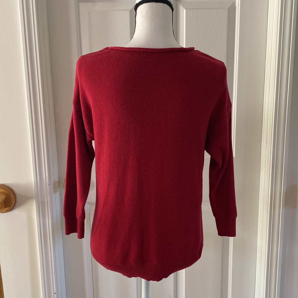 22:10 - Gap 3/4 sleeve Sweater - Picture 3 of 13